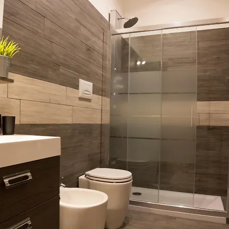 לינה וארוחת בוקר Romano Rooms קטאניה