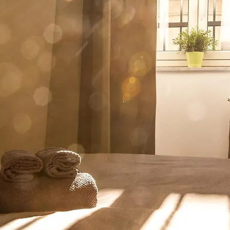 Oda ve Kahvaltı Romano Rooms Katanya