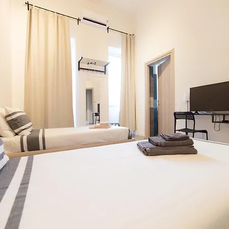 Romano Rooms 3* קטאניה