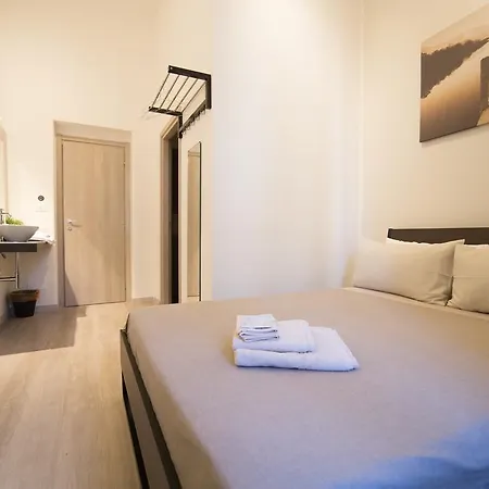 Romano Rooms 3* קטאניה